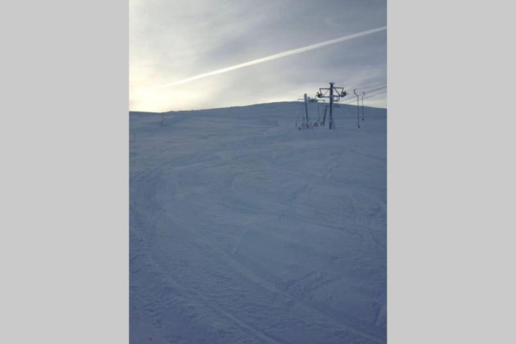 The Snug At The Ski Lodge, アビーモア エクステリア 写真